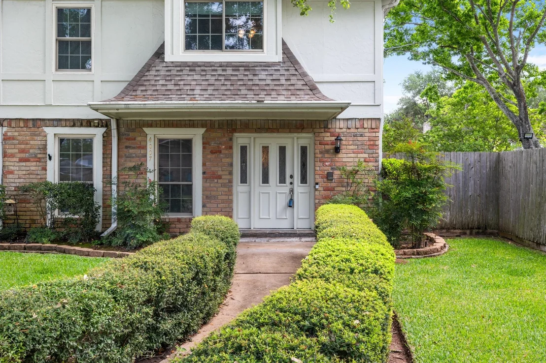 Photo of 4007 Valley Estates Drive