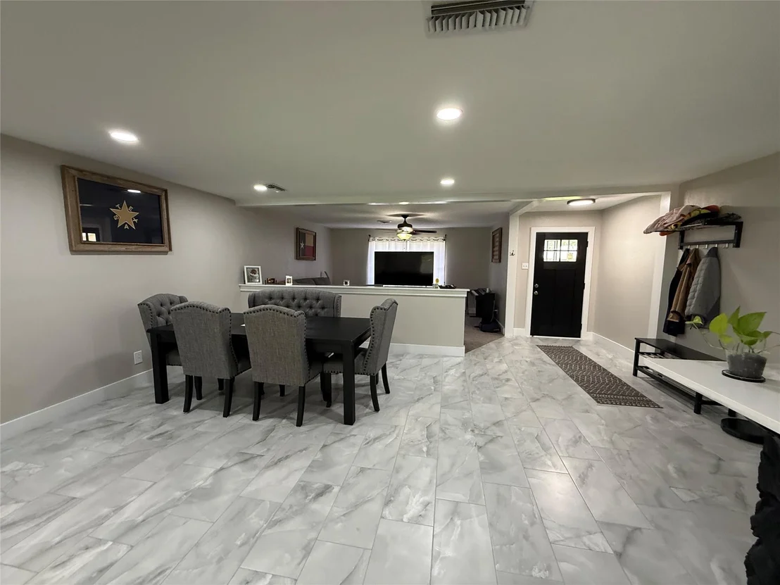 Photo of 1604 Leneva Lane