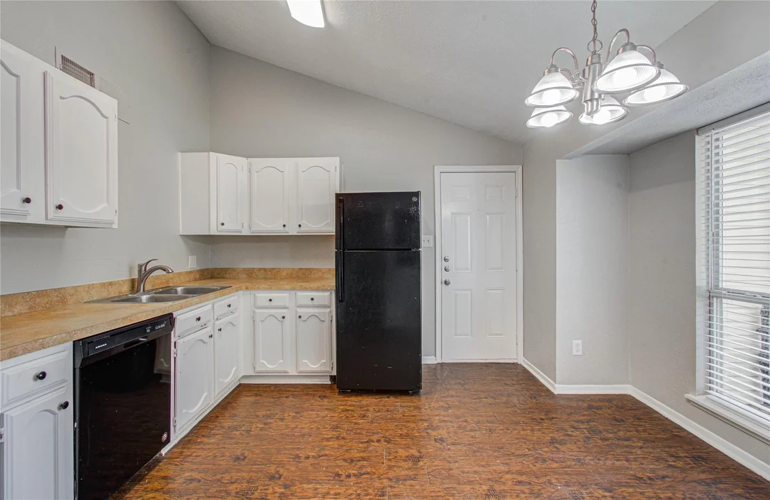 Photo of 24022 Four Sixes Lane