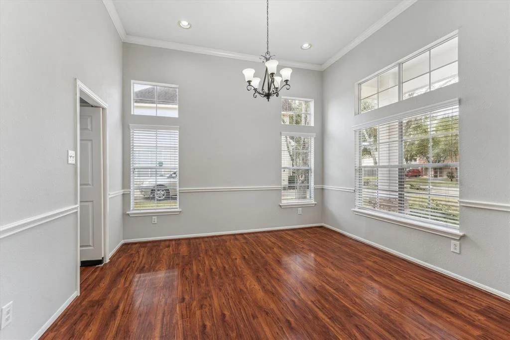 Photo of 4722 Robins Way