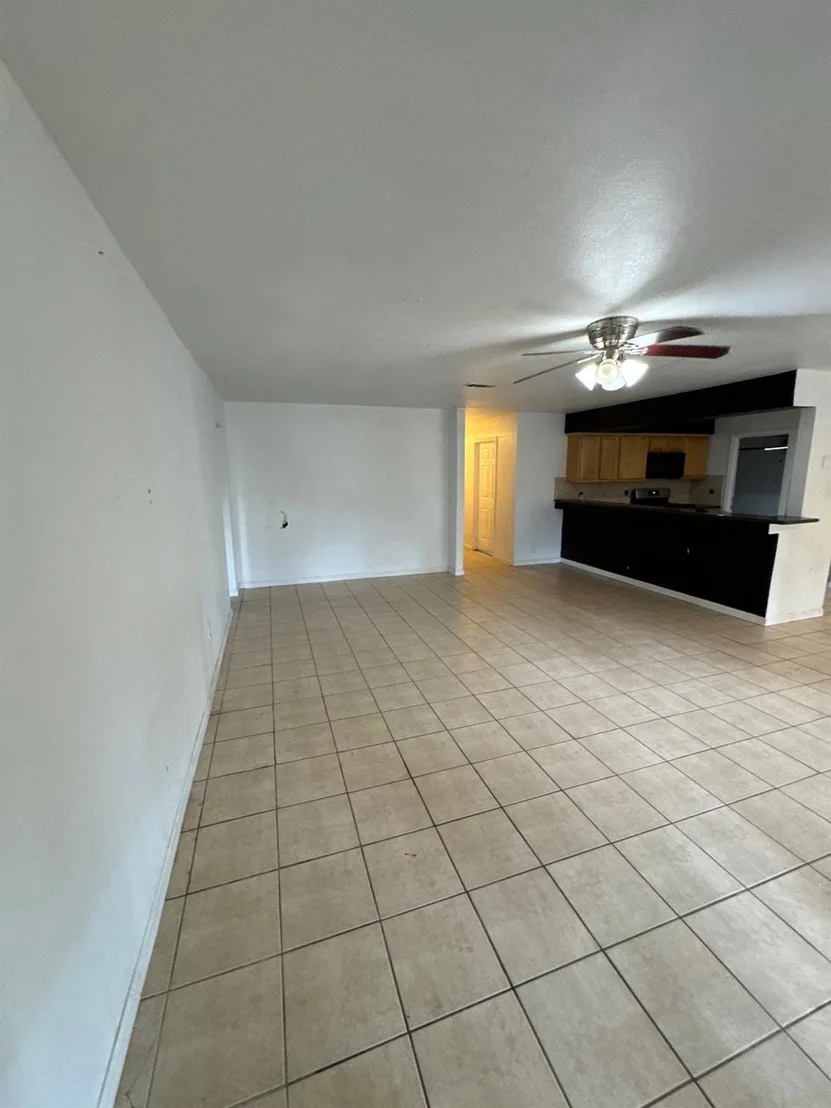 Photo of 3911 Dolphin Lane