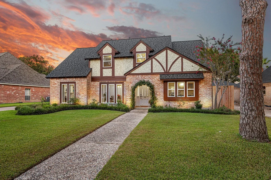 Photo of 703 Cranfield Court