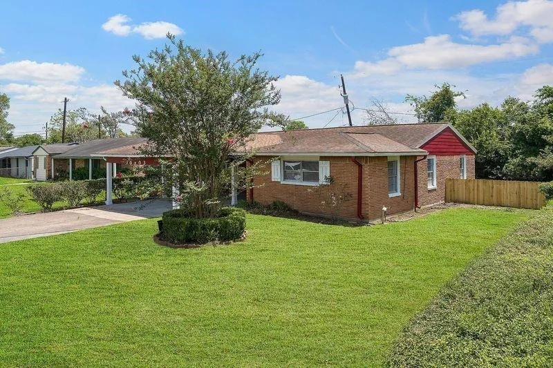 Photo of 10903 Faircroft Drive