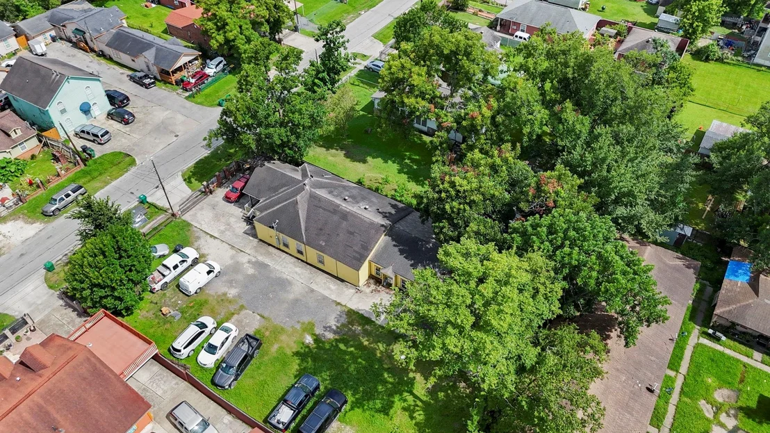 Photo of 8205 Appleton