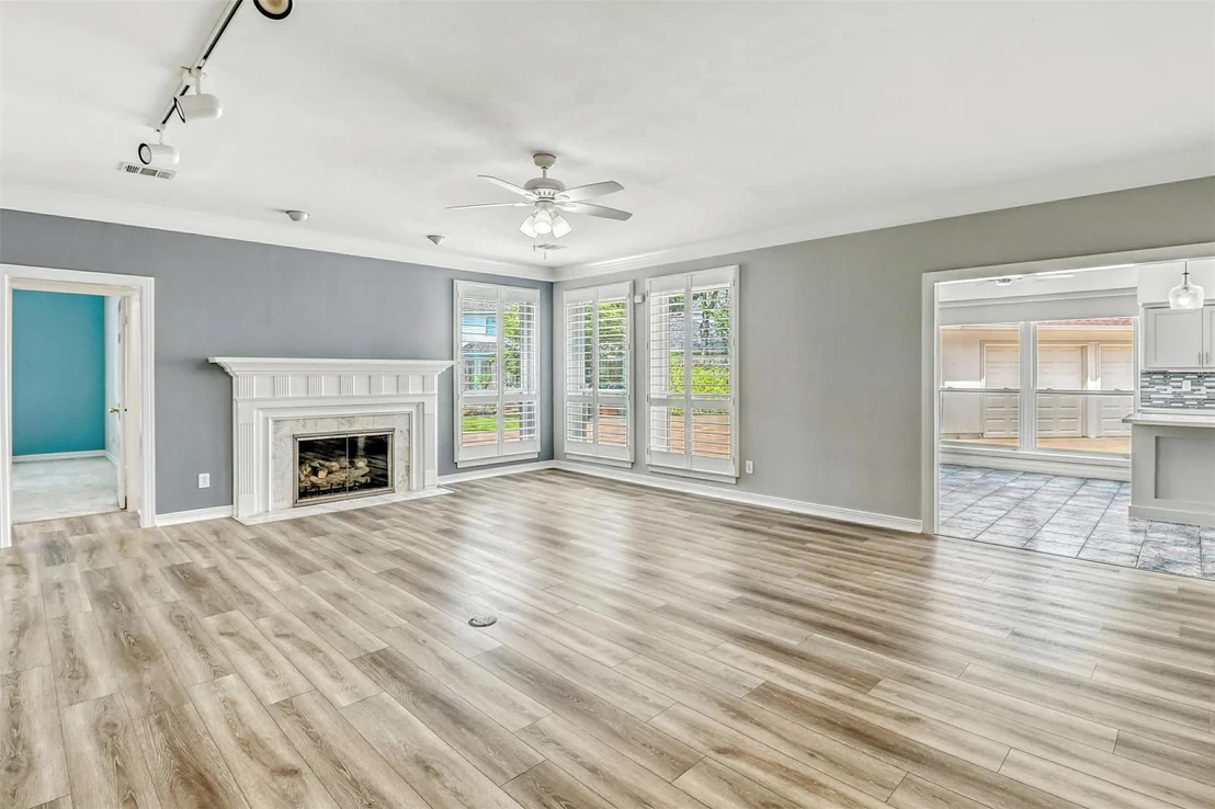 Photo of 24818 Lakebriar Drive