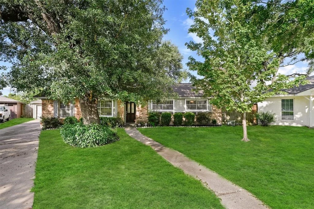Photo of 9602 Philmont Drive