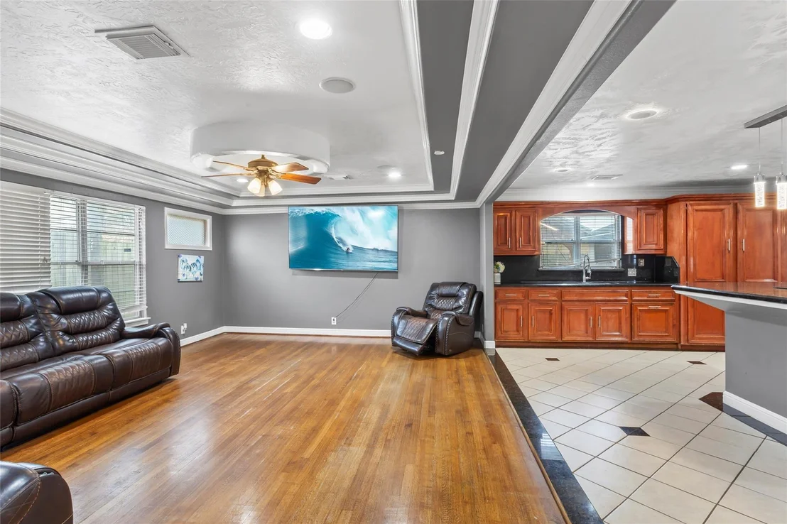 Photo of 8406 Glen Valley Drive
