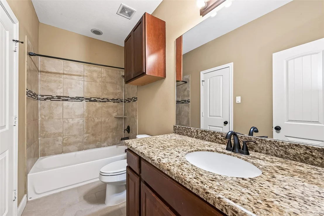 Photo of 22040 Robins Road