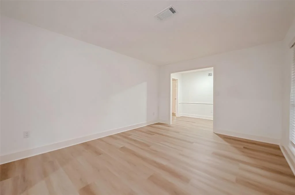Photo of 5902 Templegate Drive