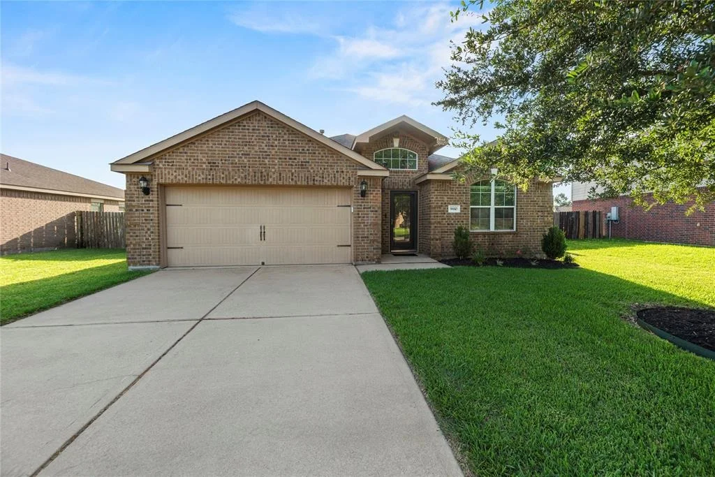 Photo of 9810 Garnet Falls Drive