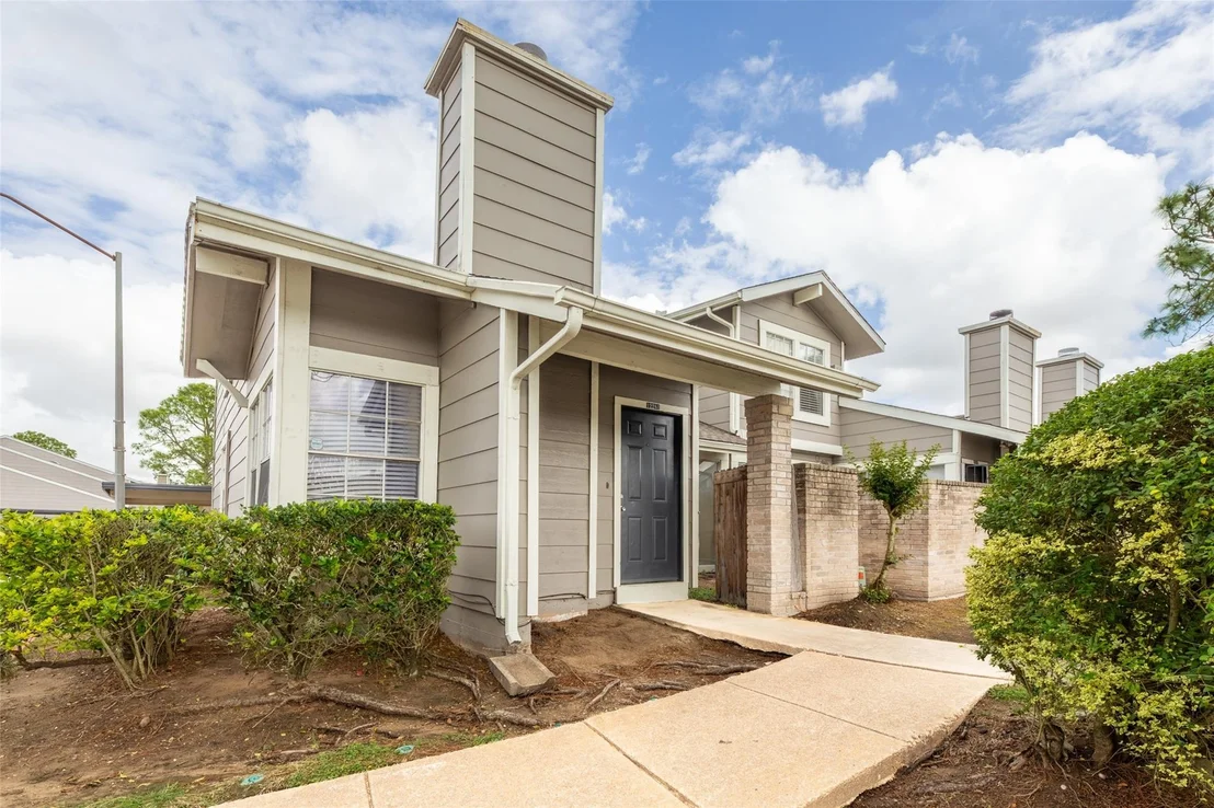 Photo of 12241 Coppertree Lane