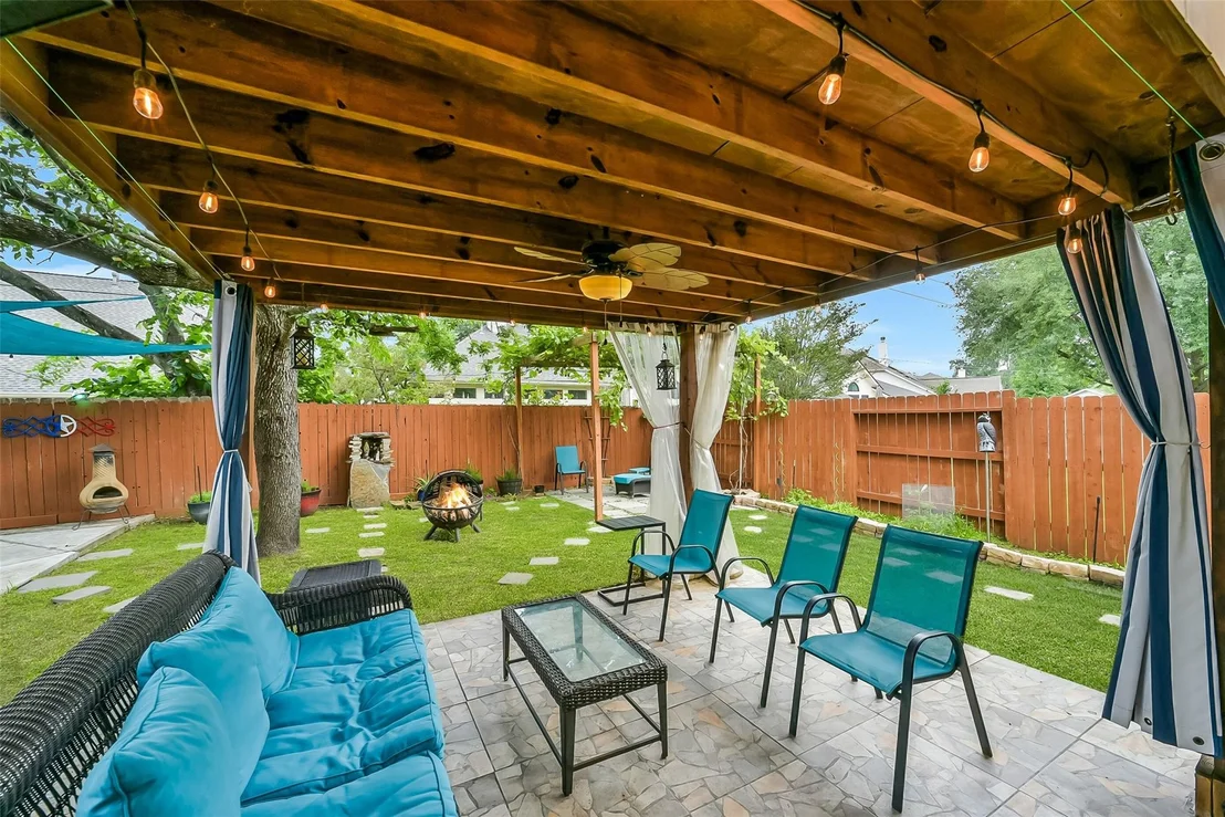 Photo of 17118 Shadow Ledge Drive