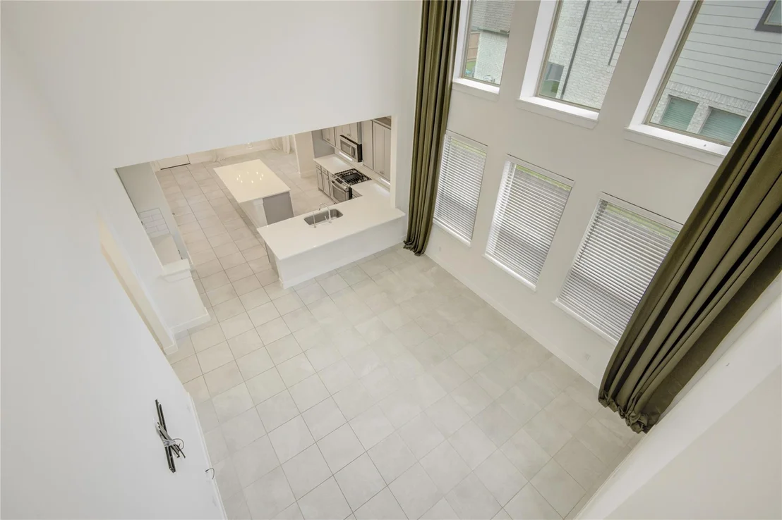 Photo of 2010 Woodgate Lane
