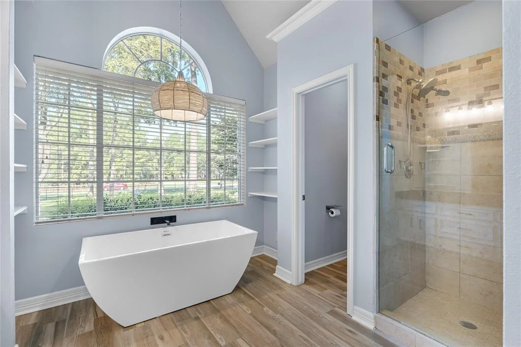 Photo of 32430 Edgewater Drive