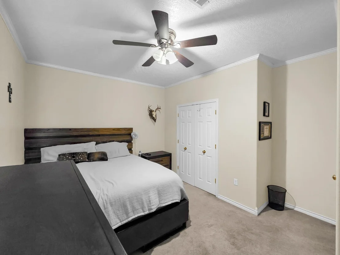 Photo of 520 Meadow Lane