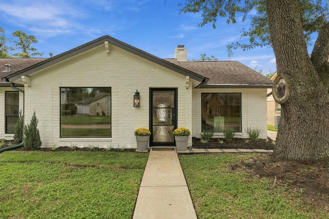 Photo of 11307 Valley Spring Drive