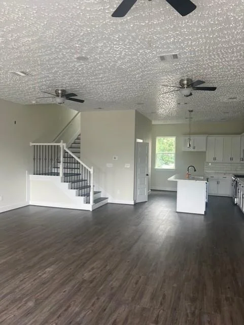 Photo of 2206 Hoskins Drive