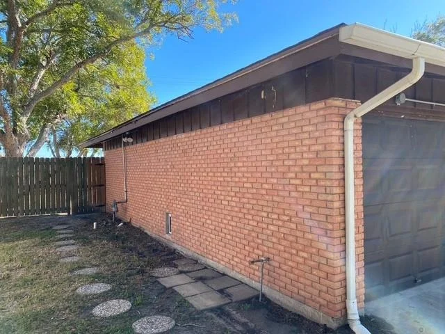 Photo of 2202 Larry Drive