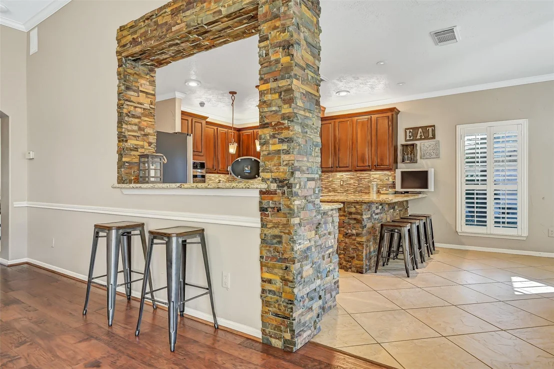 Photo of 906 High Ridge Circle