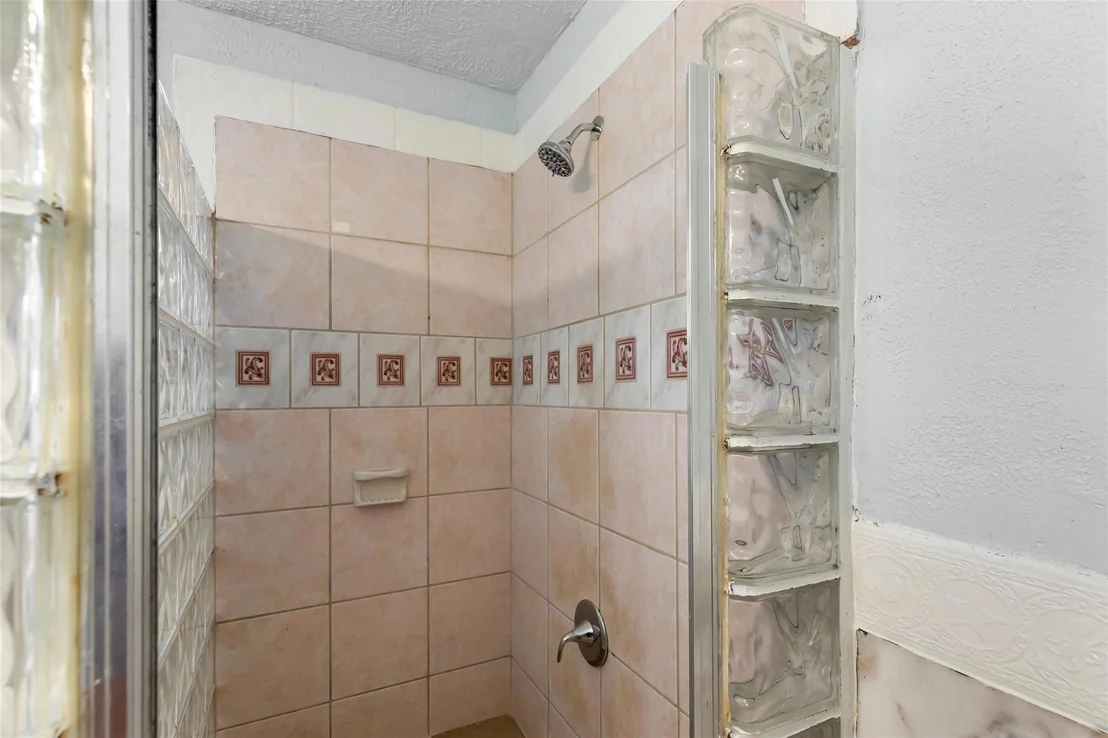 Photo of 666 Elton Street