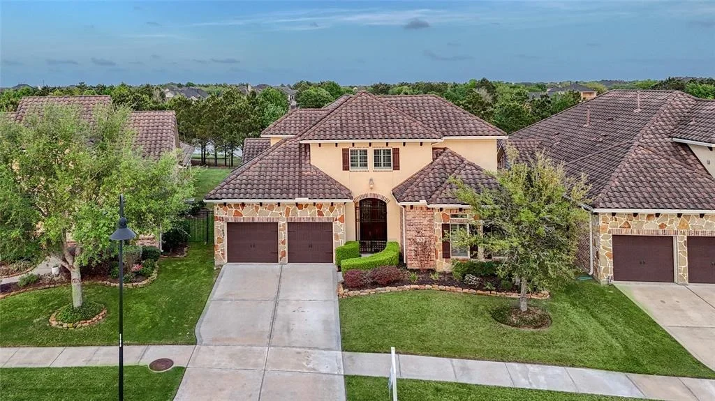 Photo of 107 Lake View Loop