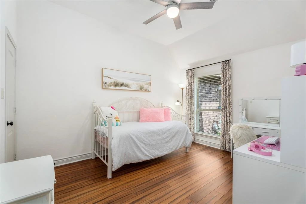 Photo of 27963 Emory Cove Drive