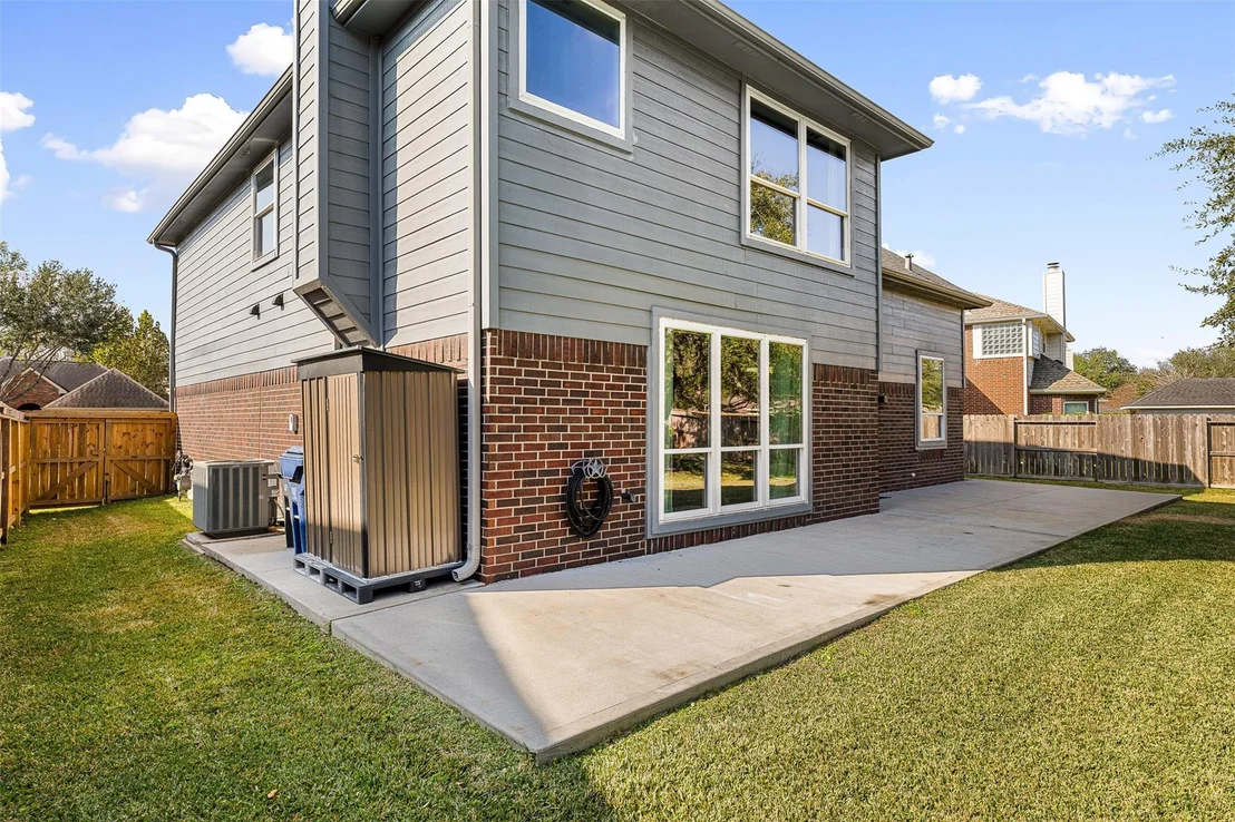 Photo of 6703 Walnut Square