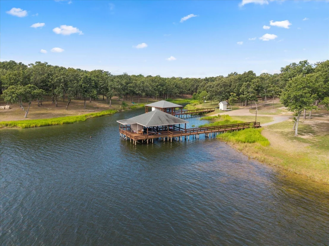 Photo of 940 Private Road 5980