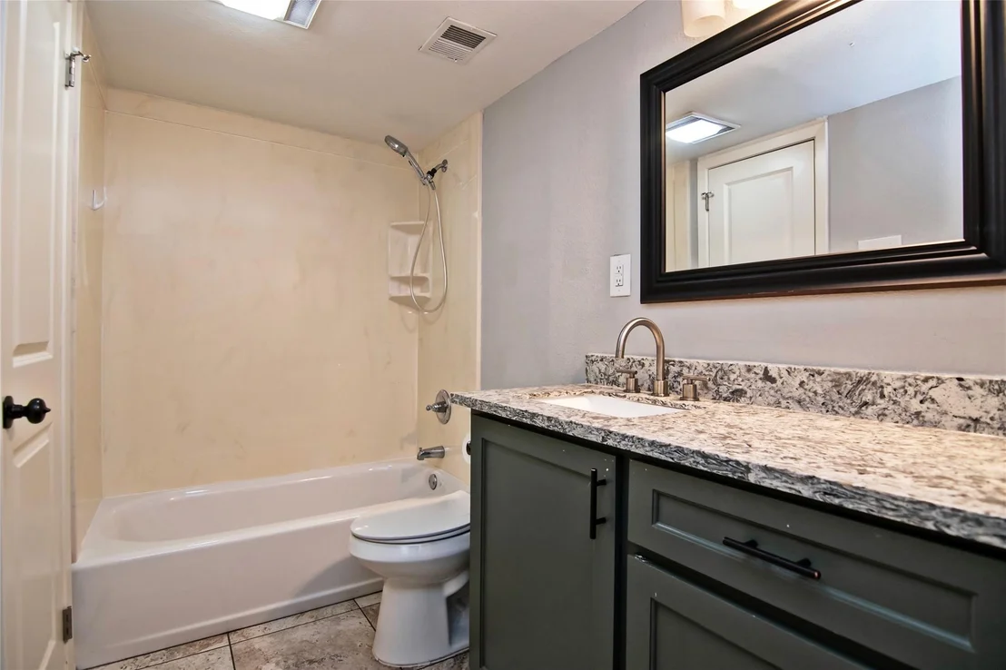Photo of 2410 Valley Drive
