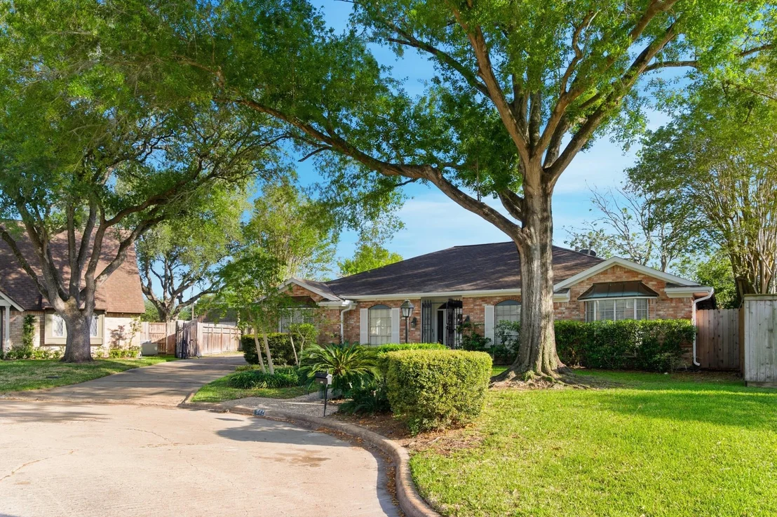 Photo of 942 Brunswick Circle