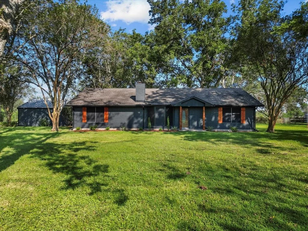 Photo of 5018 Wickwillow Lane
