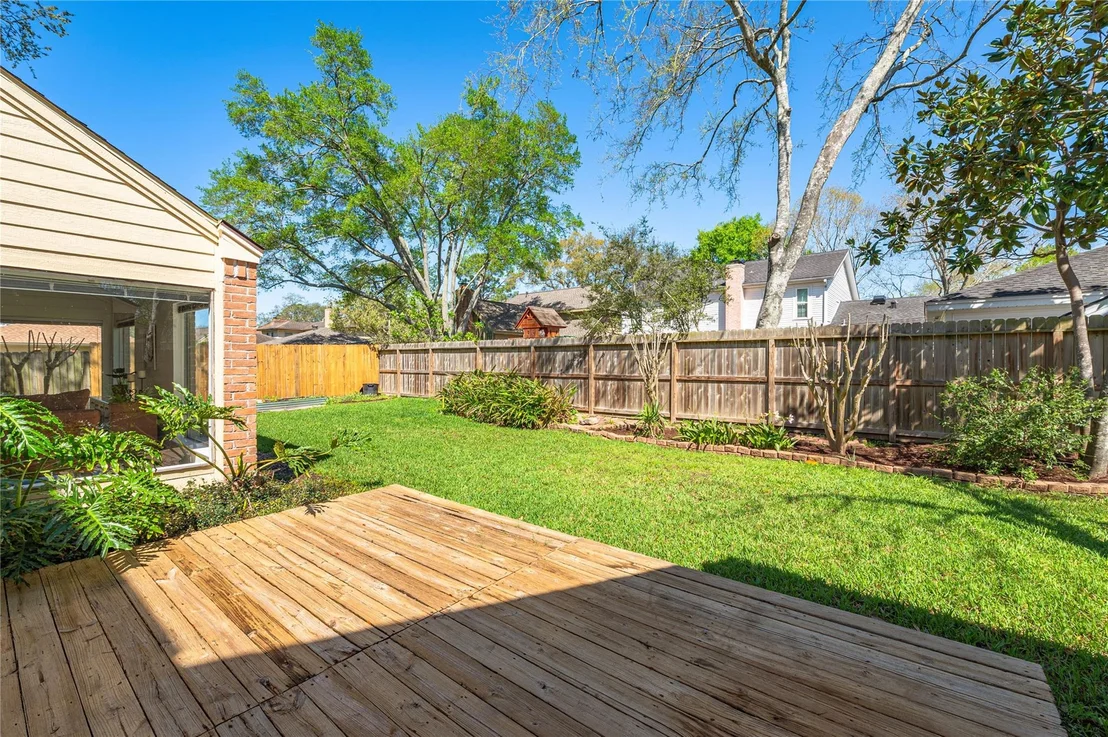 Photo of 16419 Laurelfield Drive
