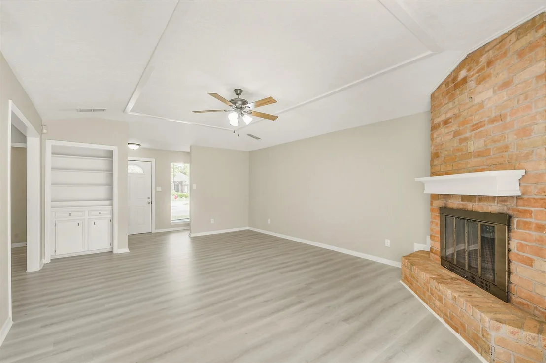 Photo of 4805 Whispering Falls Drive