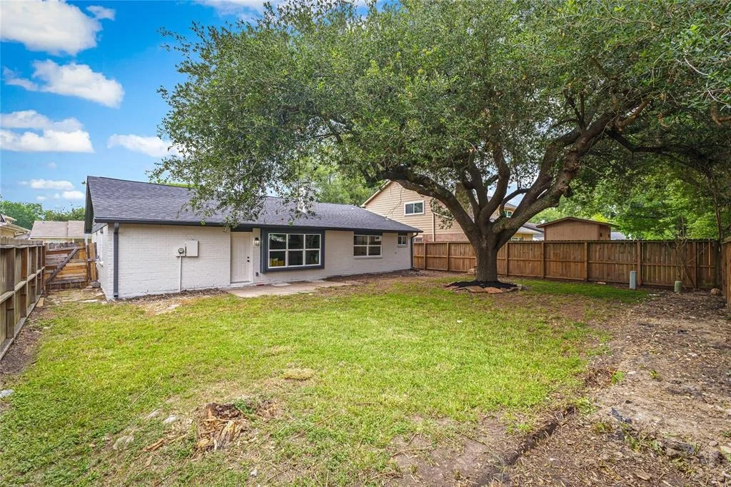 Photo of 10503 Long River Drive