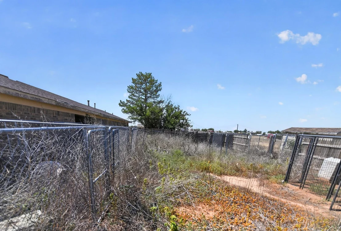 Photo of 13800 Halsey Trail