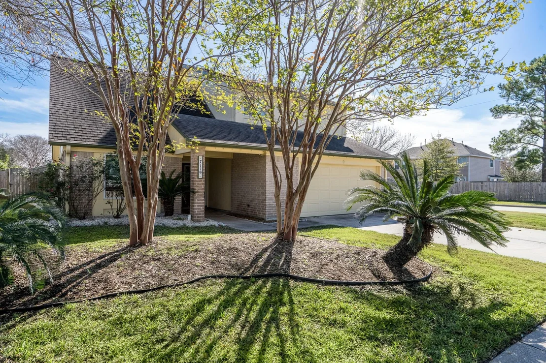 Photo of 7119 Sandy Knolls Drive