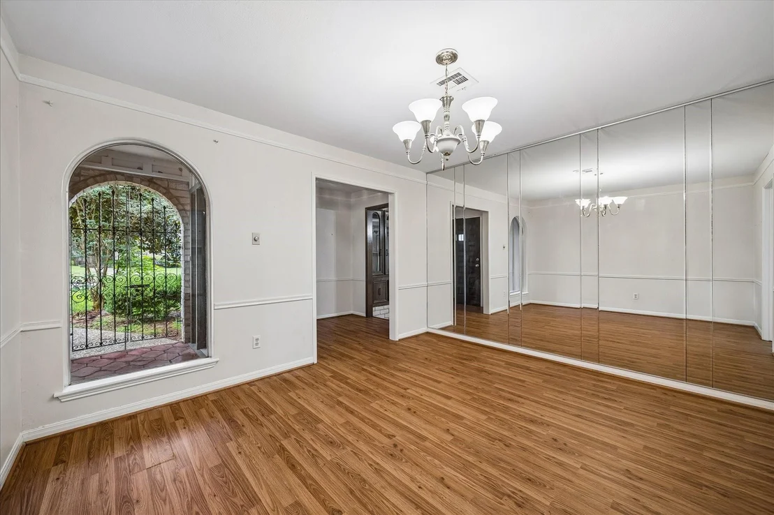 Photo of 17803 Loring Lane