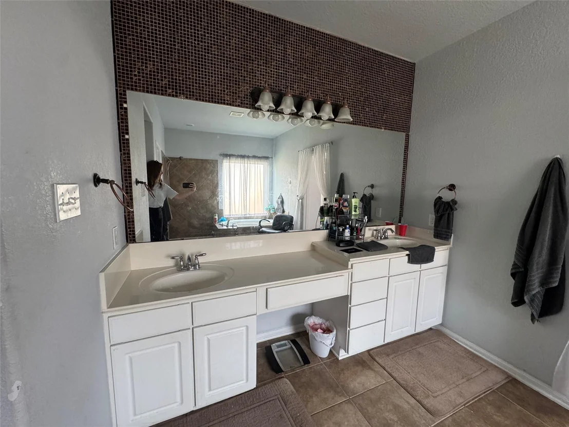 Photo of 4610 Sedgewood Drive
