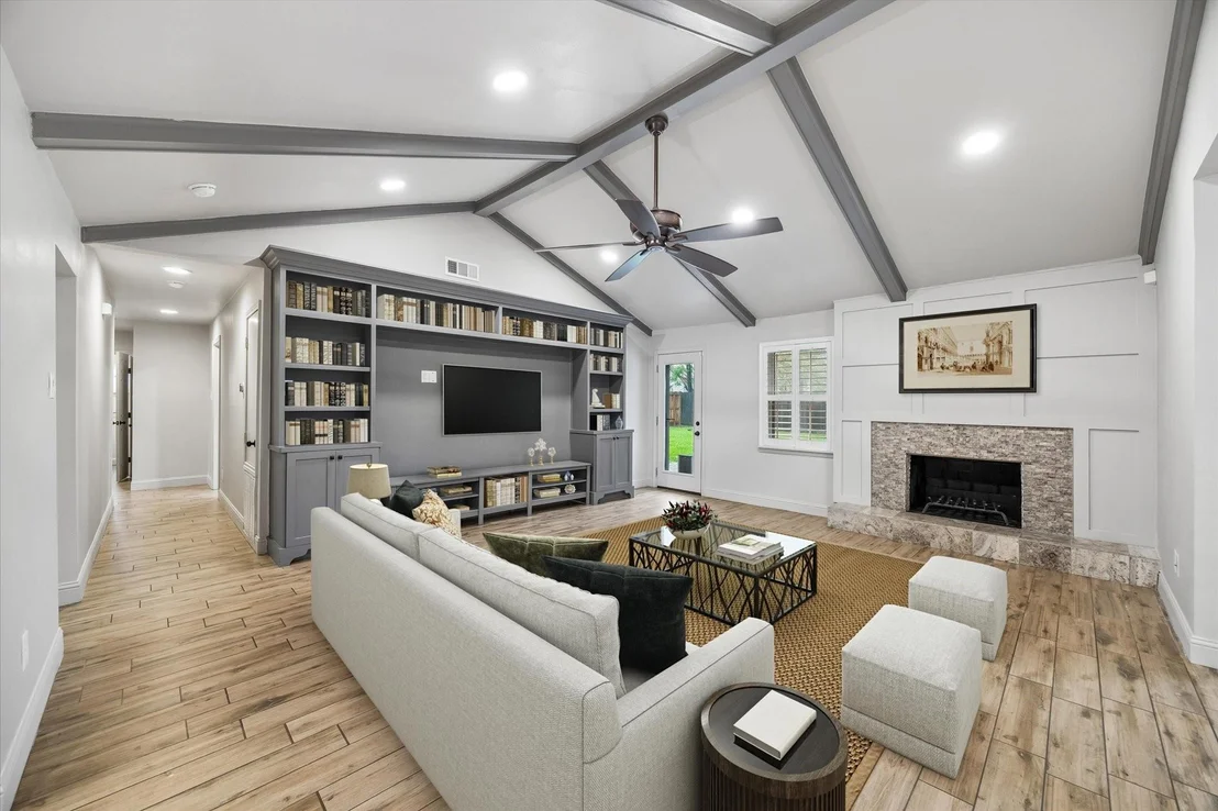 Photo of 10602 Del Monte Drive