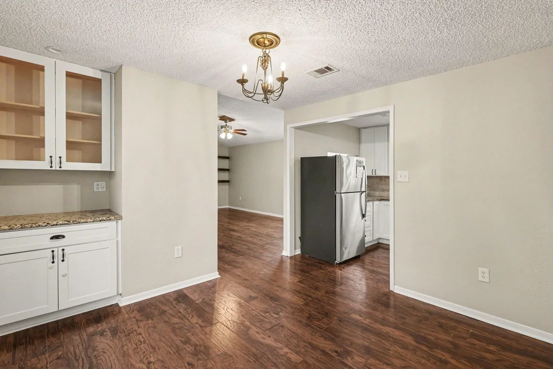 Photo of 7307 Willow Oak Drive