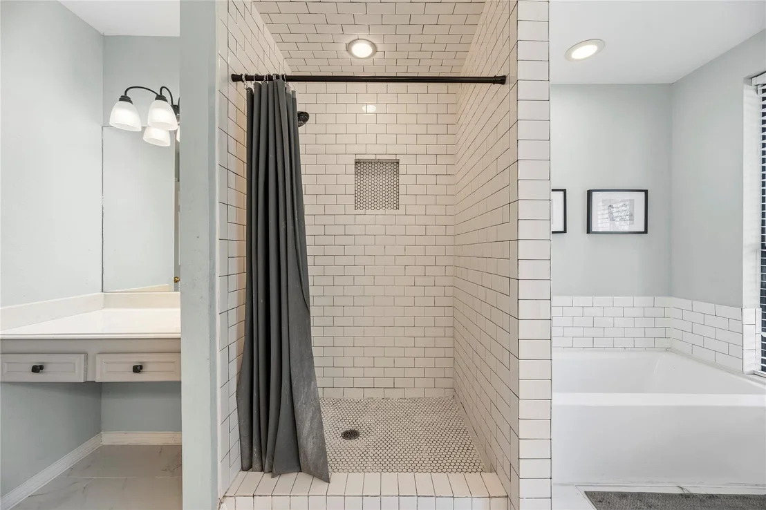 Photo of 1802 Quarterpath Drive
