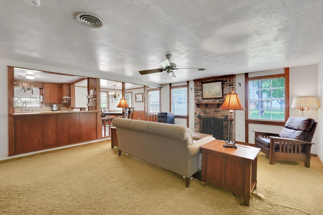 Photo of 151 Lakeview Circle