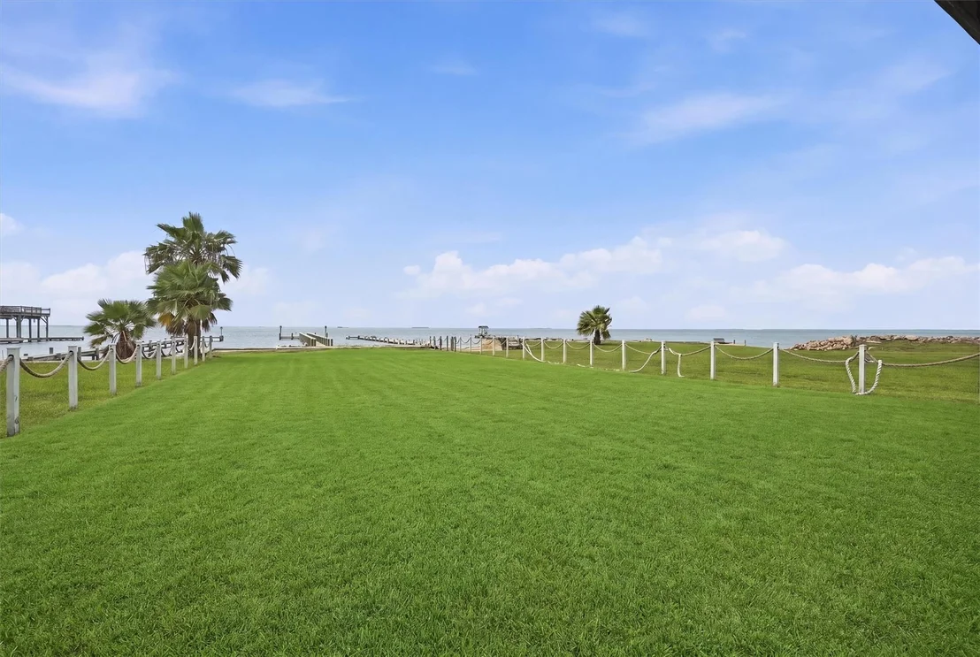 Photo of 7712 Channelview Drive