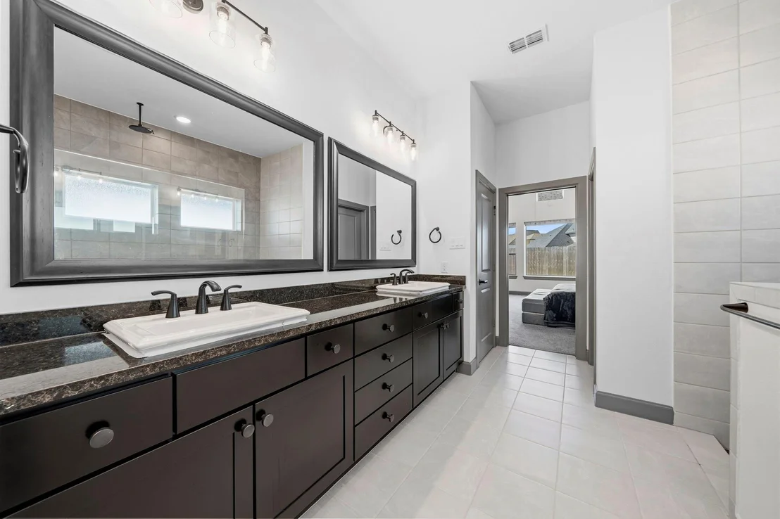 Photo of 2511 June Bug St