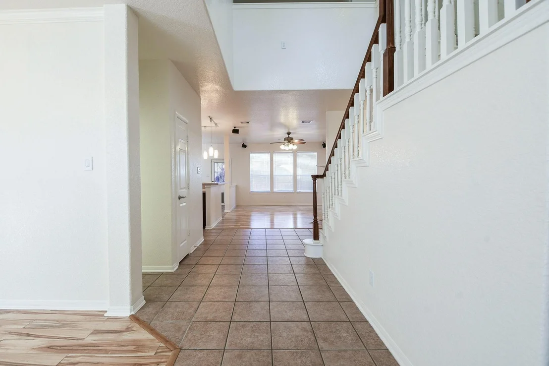 Photo of 251 N Wimberly Way