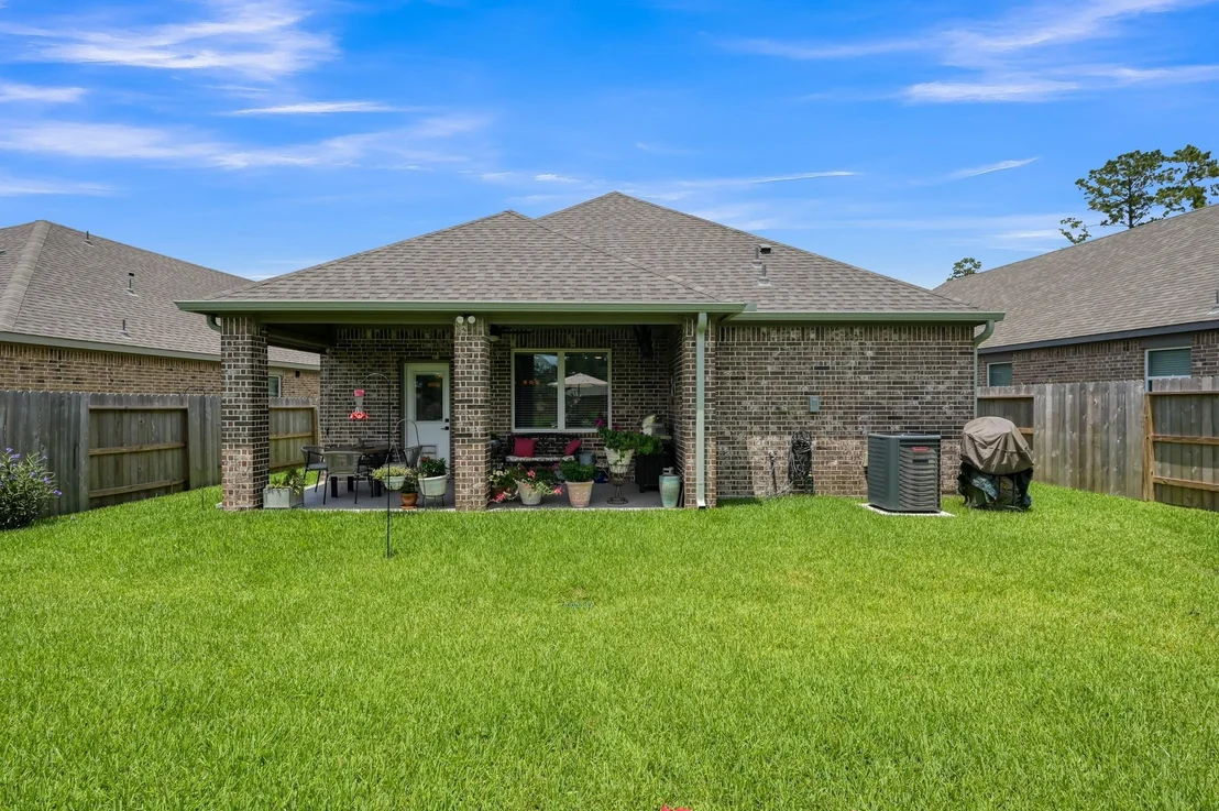 Photo of 6115 White Spruce Drive