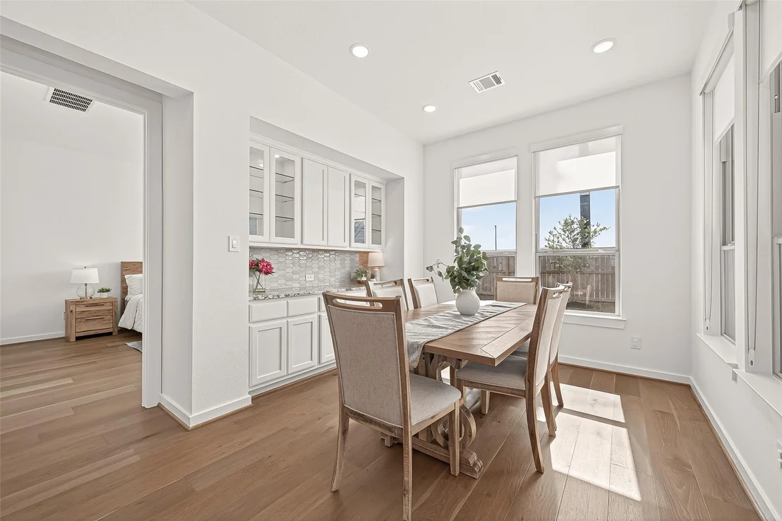 Photo of 7427 Compass Drive