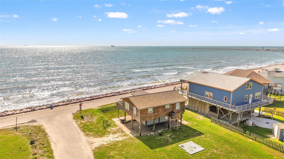 Photo of 902 Beach Drive