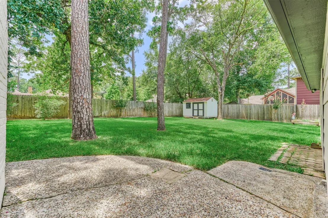 Photo of 6202 Knollview Drive