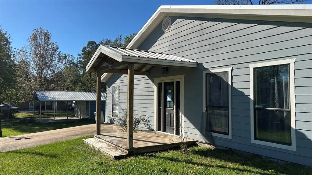 Photo of 232 Gov Hogg Drive